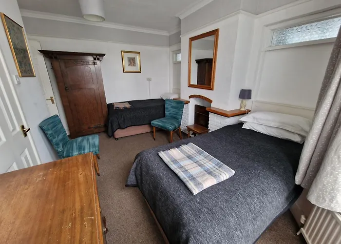 Avon Manor Guest House